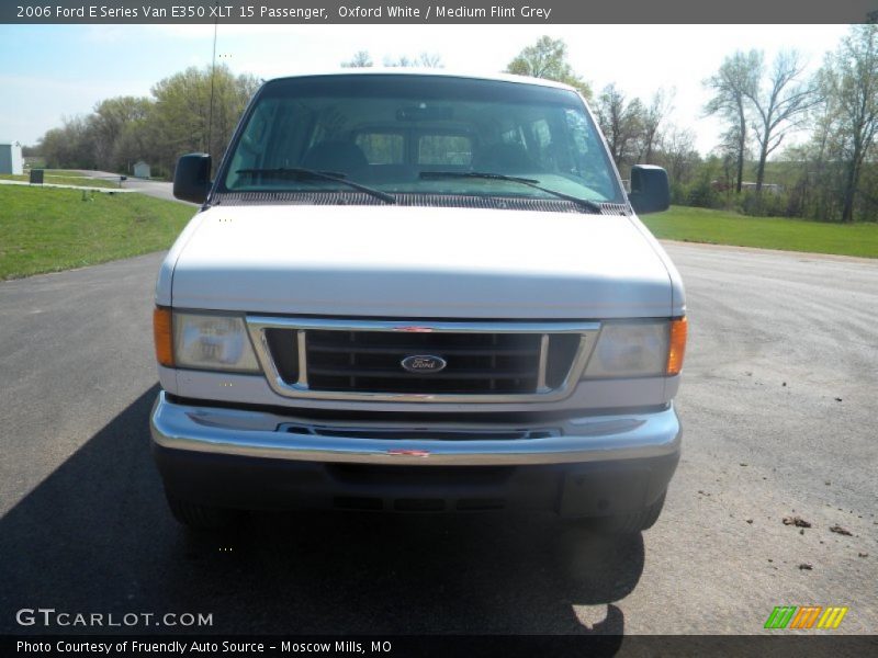 Oxford White / Medium Flint Grey 2006 Ford E Series Van E350 XLT 15 Passenger