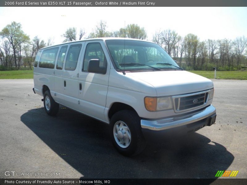 Oxford White / Medium Flint Grey 2006 Ford E Series Van E350 XLT 15 Passenger