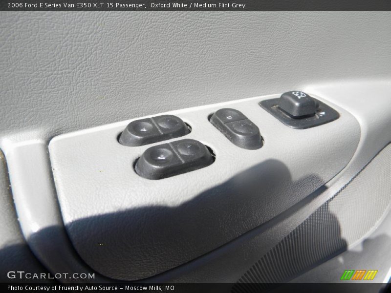 Oxford White / Medium Flint Grey 2006 Ford E Series Van E350 XLT 15 Passenger