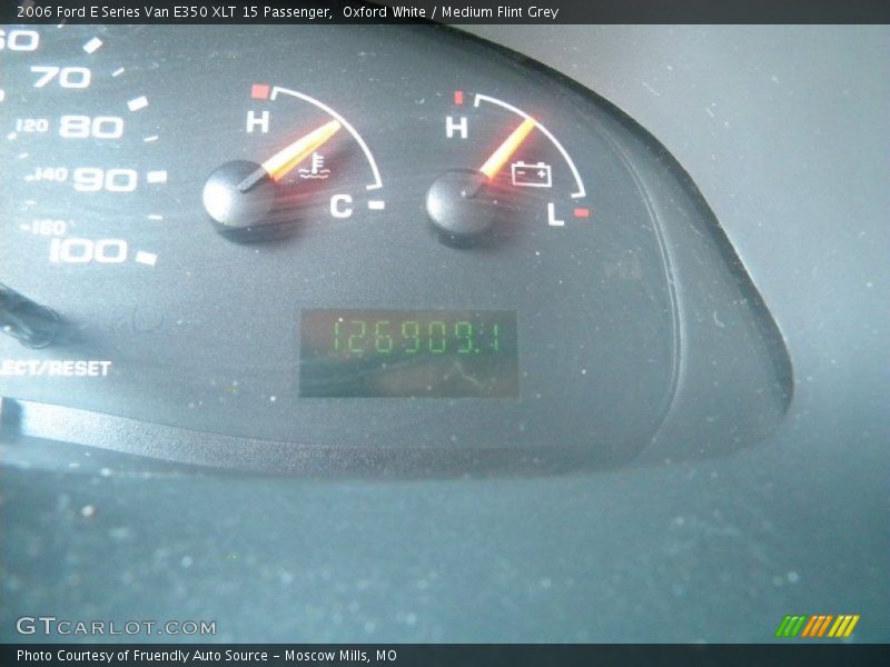 Oxford White / Medium Flint Grey 2006 Ford E Series Van E350 XLT 15 Passenger