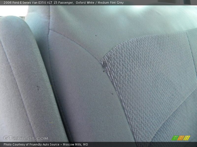 Oxford White / Medium Flint Grey 2006 Ford E Series Van E350 XLT 15 Passenger