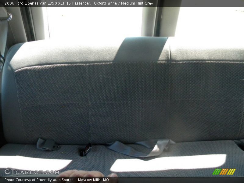 Oxford White / Medium Flint Grey 2006 Ford E Series Van E350 XLT 15 Passenger