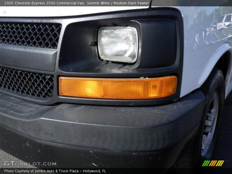 Summit White / Medium Dark Pewter 2005 Chevrolet Express 1500 Commercial Van