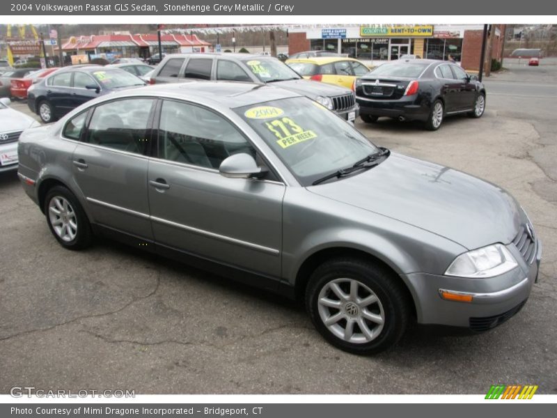 Stonehenge Grey Metallic / Grey 2004 Volkswagen Passat GLS Sedan