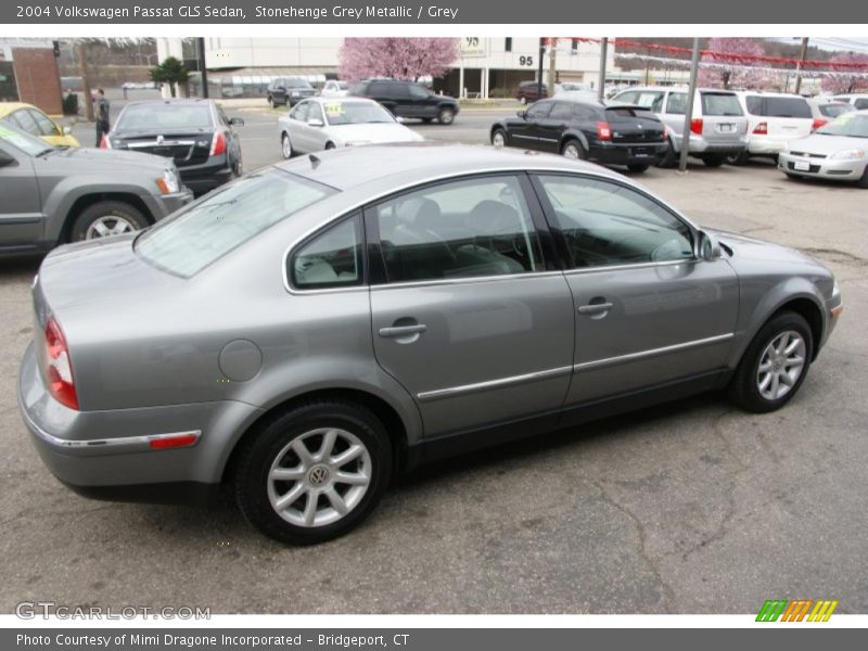 Stonehenge Grey Metallic / Grey 2004 Volkswagen Passat GLS Sedan
