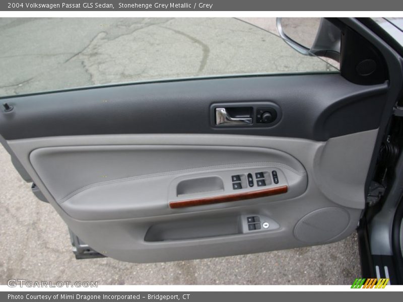 Stonehenge Grey Metallic / Grey 2004 Volkswagen Passat GLS Sedan