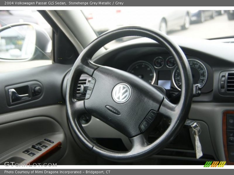 Stonehenge Grey Metallic / Grey 2004 Volkswagen Passat GLS Sedan