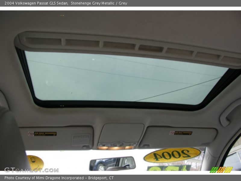 Stonehenge Grey Metallic / Grey 2004 Volkswagen Passat GLS Sedan