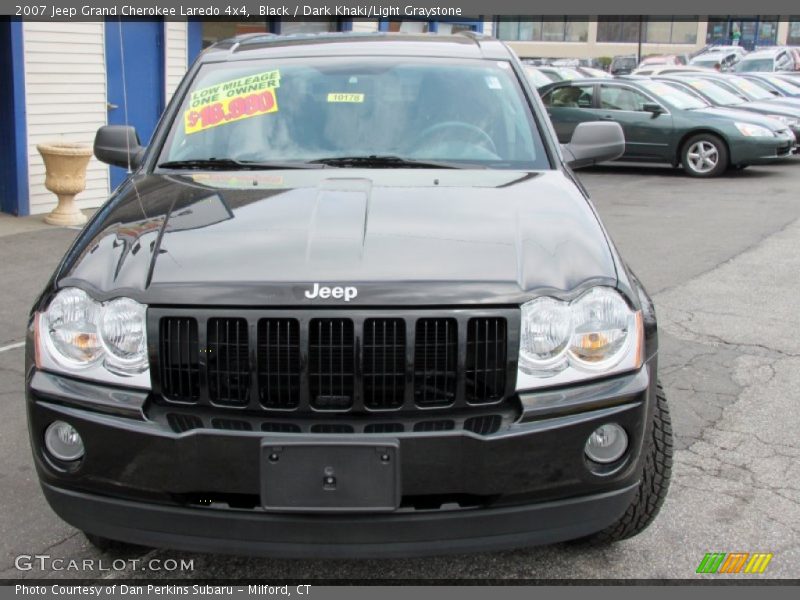 Black / Dark Khaki/Light Graystone 2007 Jeep Grand Cherokee Laredo 4x4