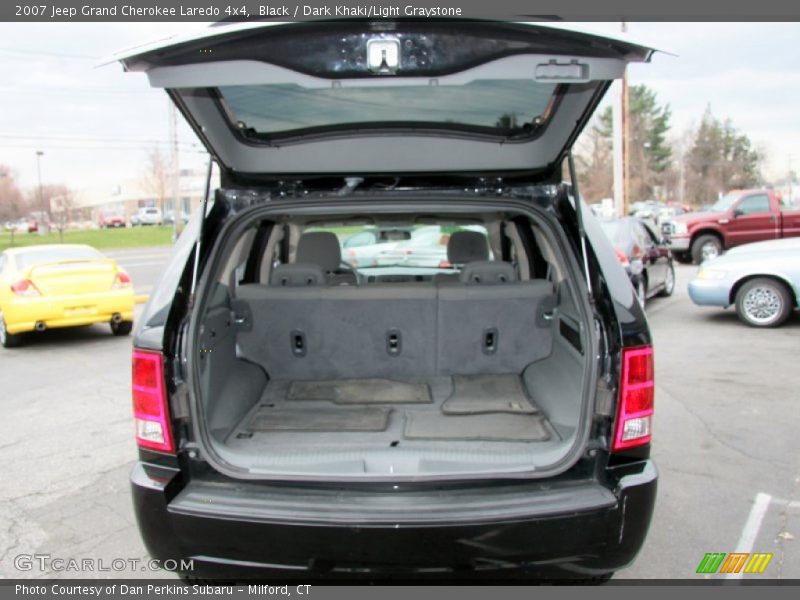 Black / Dark Khaki/Light Graystone 2007 Jeep Grand Cherokee Laredo 4x4