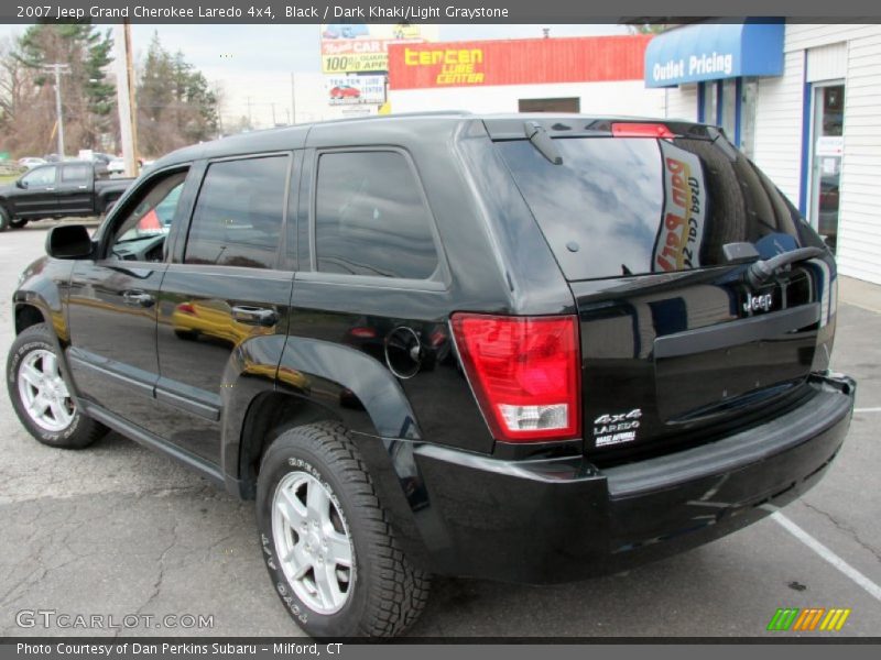 Black / Dark Khaki/Light Graystone 2007 Jeep Grand Cherokee Laredo 4x4
