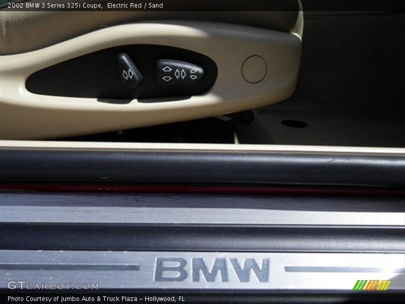 Electric Red / Sand 2002 BMW 3 Series 325i Coupe