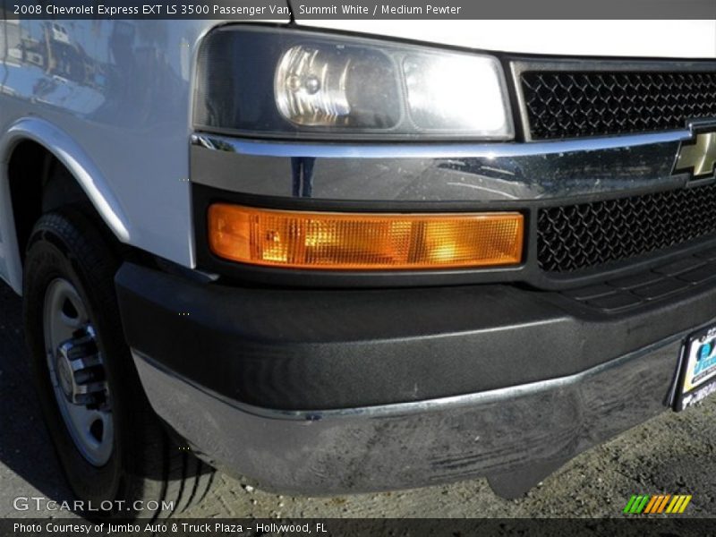 Summit White / Medium Pewter 2008 Chevrolet Express EXT LS 3500 Passenger Van