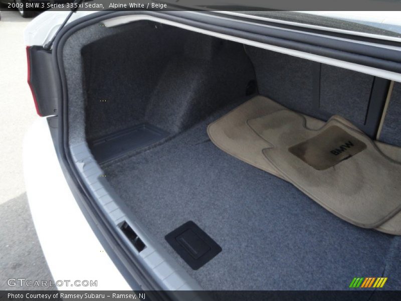 Alpine White / Beige 2009 BMW 3 Series 335xi Sedan