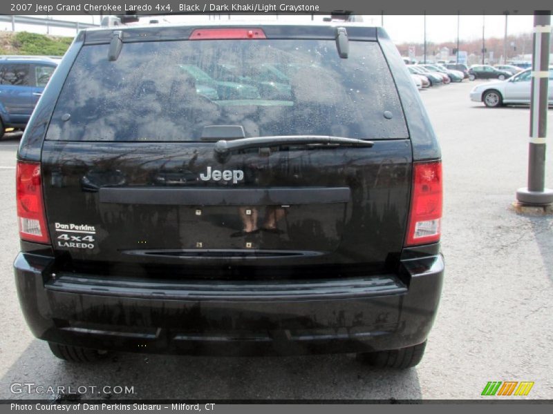 Black / Dark Khaki/Light Graystone 2007 Jeep Grand Cherokee Laredo 4x4