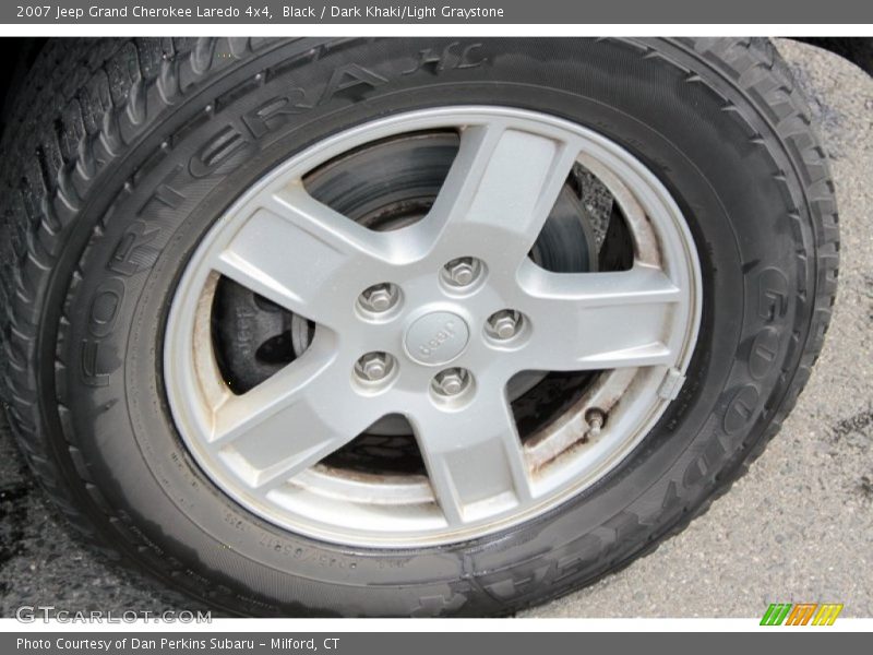 Black / Dark Khaki/Light Graystone 2007 Jeep Grand Cherokee Laredo 4x4
