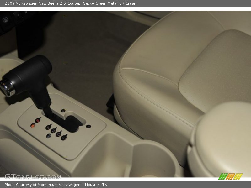 Gecko Green Metallic / Cream 2009 Volkswagen New Beetle 2.5 Coupe