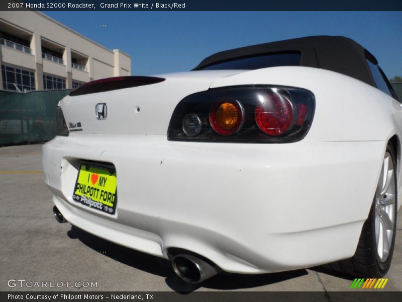 Grand Prix White / Black/Red 2007 Honda S2000 Roadster