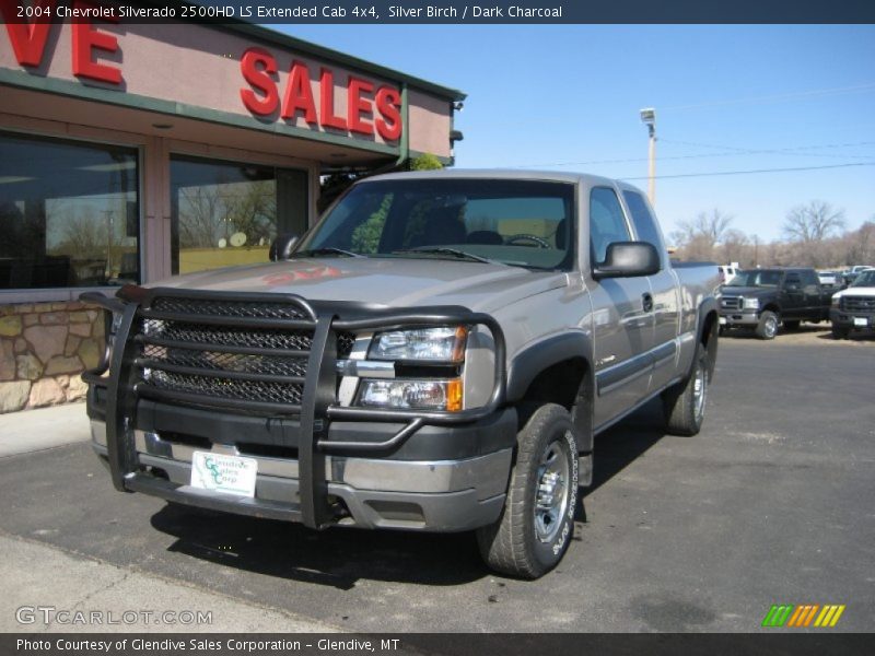 Silver Birch / Dark Charcoal 2004 Chevrolet Silverado 2500HD LS Extended Cab 4x4