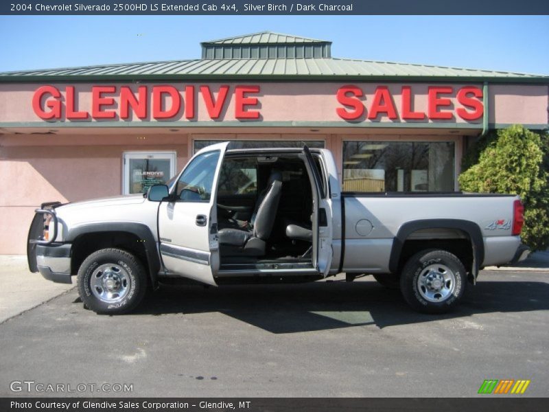 Silver Birch / Dark Charcoal 2004 Chevrolet Silverado 2500HD LS Extended Cab 4x4