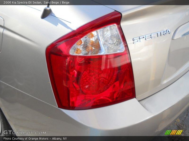 Sand Beige / Beige 2006 Kia Spectra EX Sedan