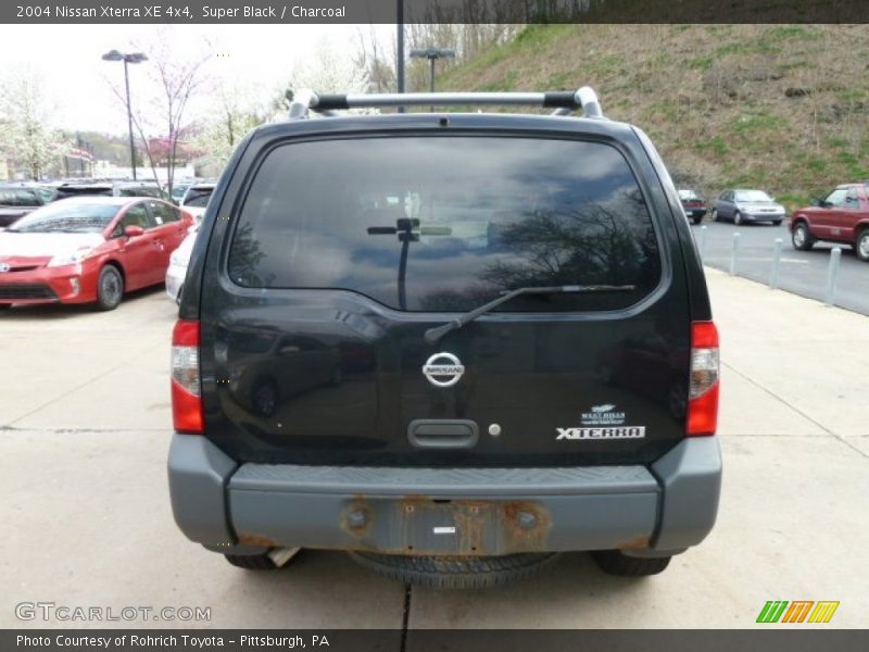 Super Black / Charcoal 2004 Nissan Xterra XE 4x4