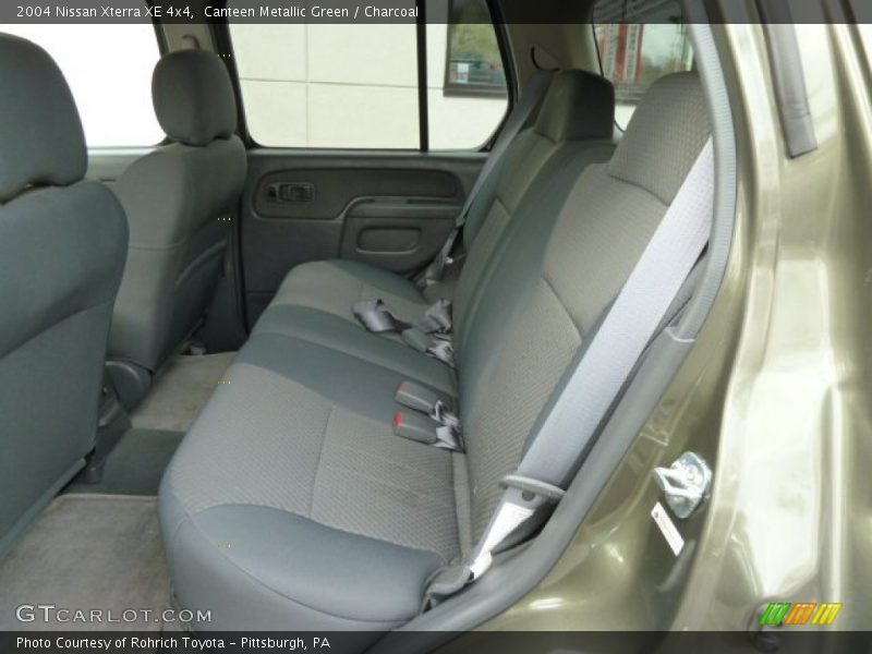  2004 Xterra XE 4x4 Charcoal Interior