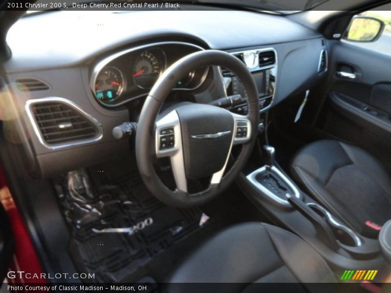 Deep Cherry Red Crystal Pearl / Black 2011 Chrysler 200 S