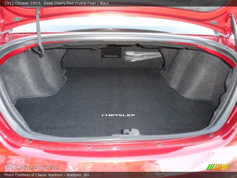 Deep Cherry Red Crystal Pearl / Black 2011 Chrysler 200 S