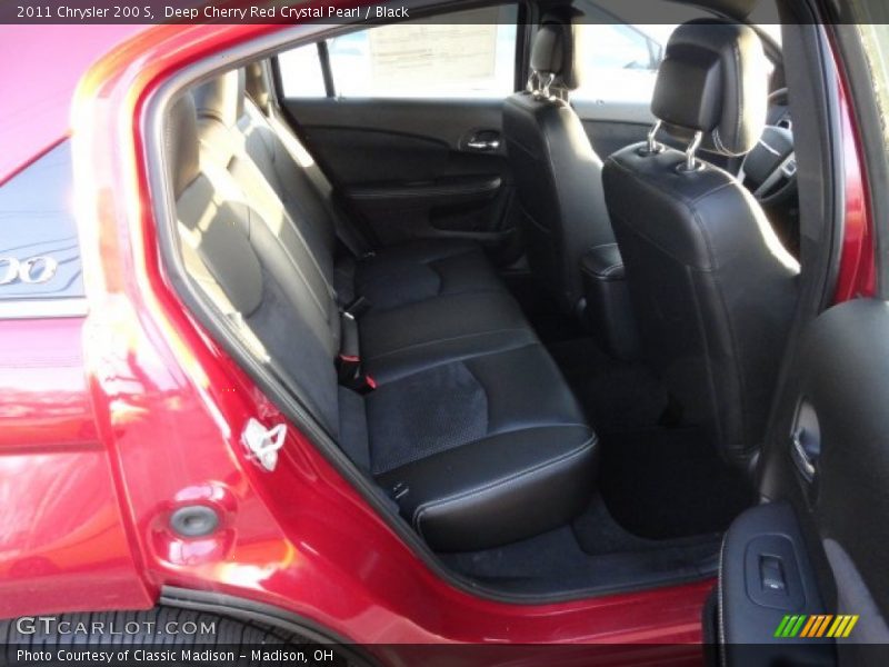 Deep Cherry Red Crystal Pearl / Black 2011 Chrysler 200 S