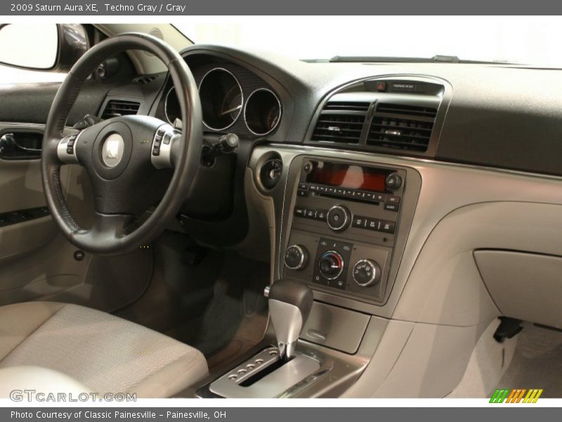 Techno Gray / Gray 2009 Saturn Aura XE