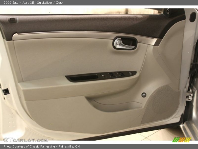 Quicksilver / Gray 2009 Saturn Aura XE