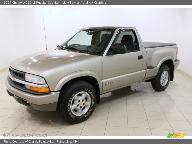 Front 3/4 View of 1999 S10 LS Regular Cab 4x4
