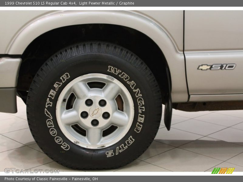  1999 S10 LS Regular Cab 4x4 Wheel