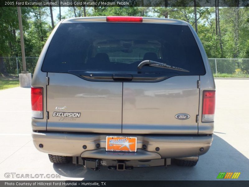 Pueblo Gold Metallic / Medium Pebble 2005 Ford Excursion Limited