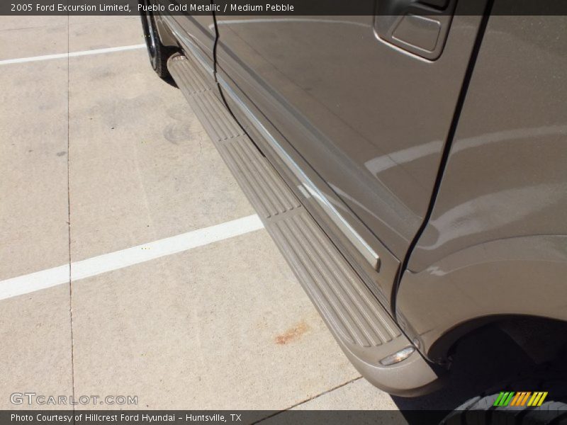 Pueblo Gold Metallic / Medium Pebble 2005 Ford Excursion Limited