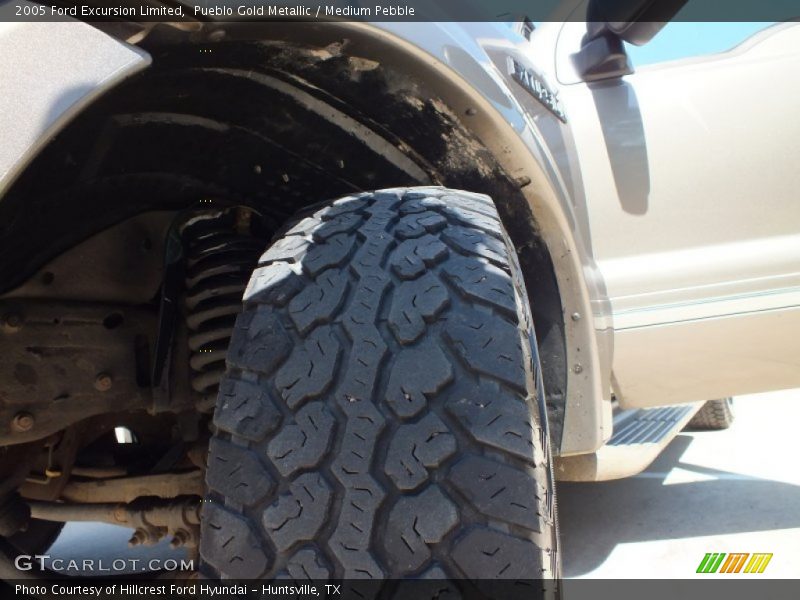 Pueblo Gold Metallic / Medium Pebble 2005 Ford Excursion Limited