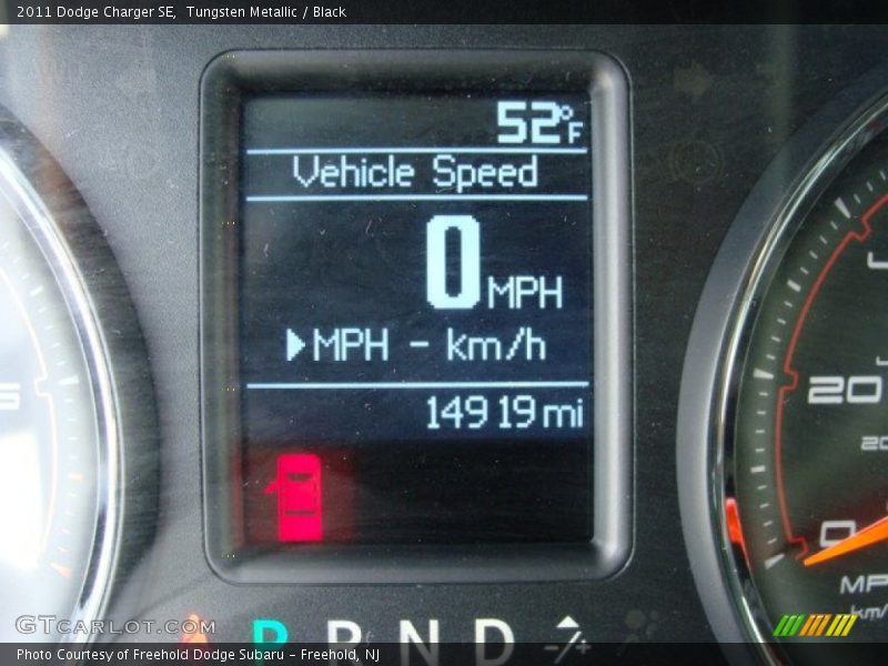 Tungsten Metallic / Black 2011 Dodge Charger SE