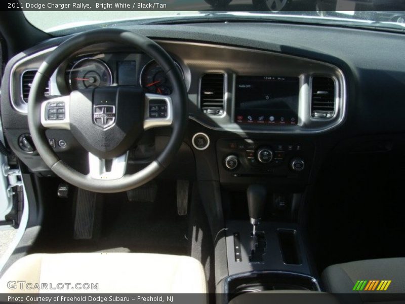 Bright White / Black/Tan 2011 Dodge Charger Rallye