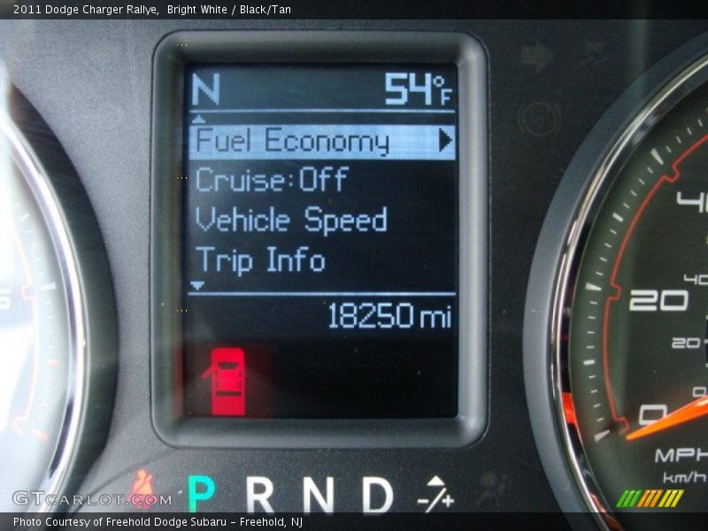 Bright White / Black/Tan 2011 Dodge Charger Rallye