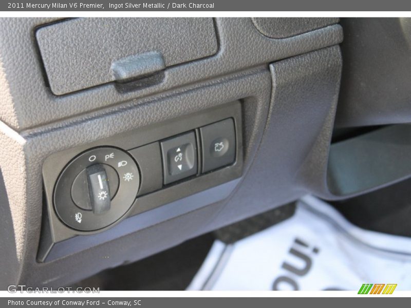 Ingot Silver Metallic / Dark Charcoal 2011 Mercury Milan V6 Premier