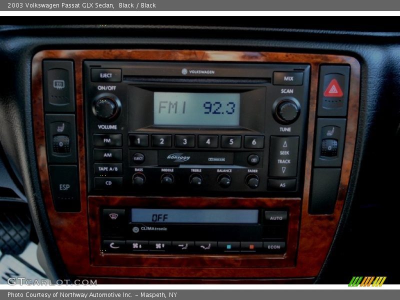 Black / Black 2003 Volkswagen Passat GLX Sedan