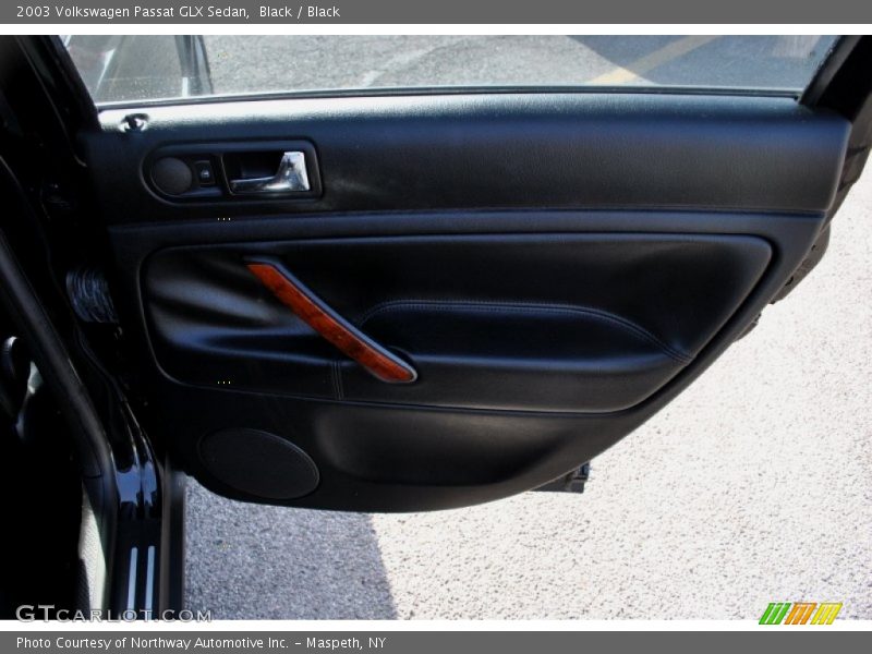 Black / Black 2003 Volkswagen Passat GLX Sedan