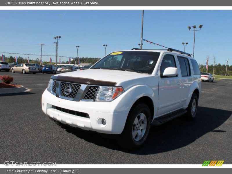 Avalanche White / Graphite 2006 Nissan Pathfinder SE