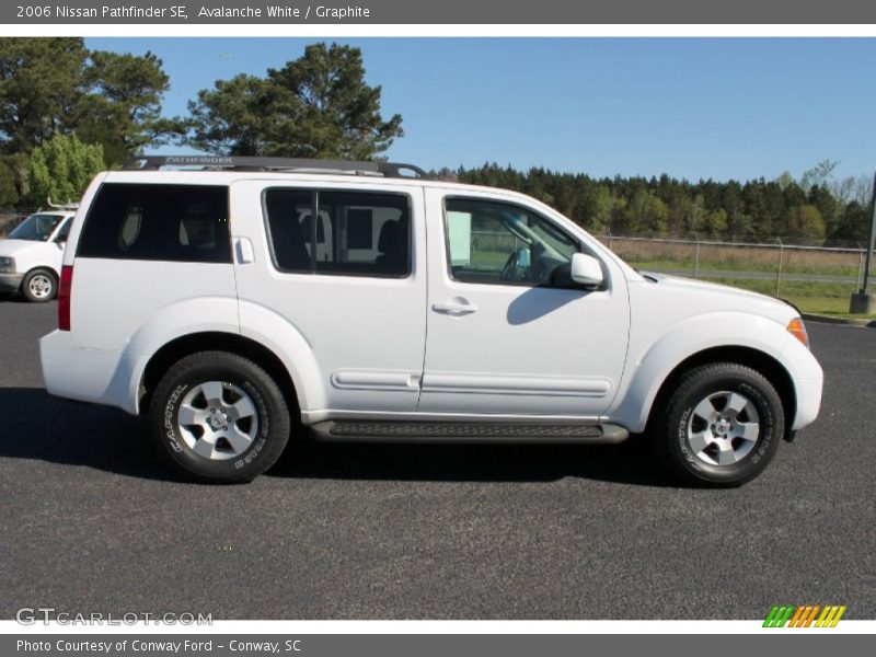 Avalanche White / Graphite 2006 Nissan Pathfinder SE