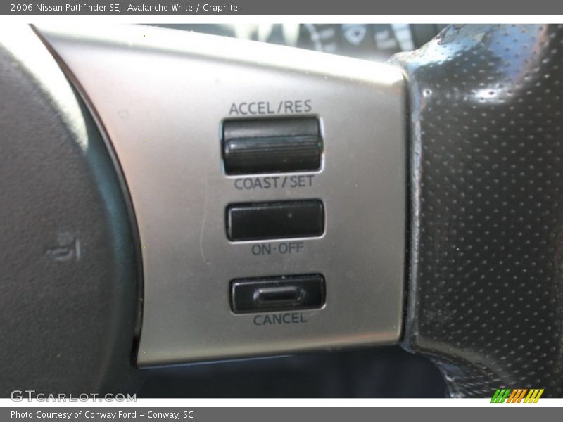 Avalanche White / Graphite 2006 Nissan Pathfinder SE