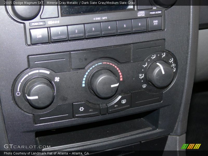 Mineral Gray Metallic / Dark Slate Gray/Medium Slate Gray 2005 Dodge Magnum SXT