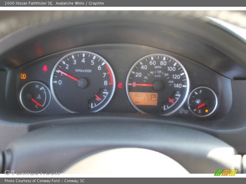 Avalanche White / Graphite 2006 Nissan Pathfinder SE