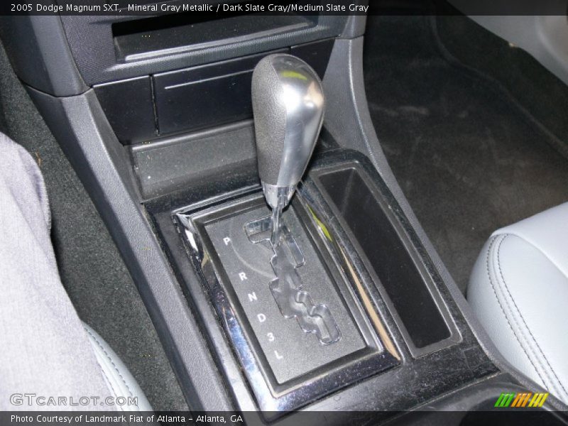 Mineral Gray Metallic / Dark Slate Gray/Medium Slate Gray 2005 Dodge Magnum SXT