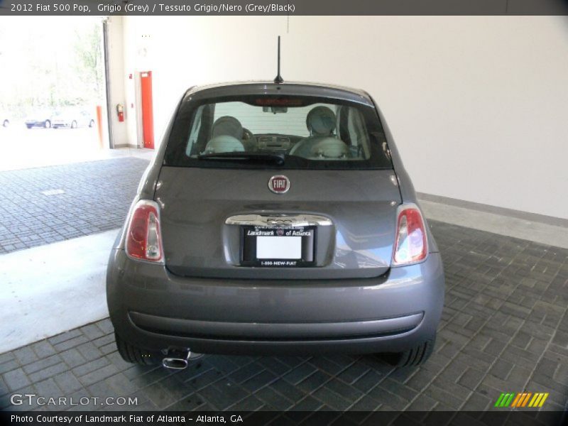 Grigio (Grey) / Tessuto Grigio/Nero (Grey/Black) 2012 Fiat 500 Pop